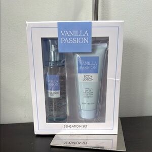 Blue Moisturizing Body Oil for a Spa-Like Experience